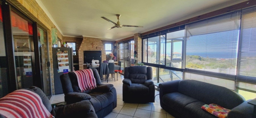 3 Bedroom Property for Sale in Noorsekloof Eastern Cape